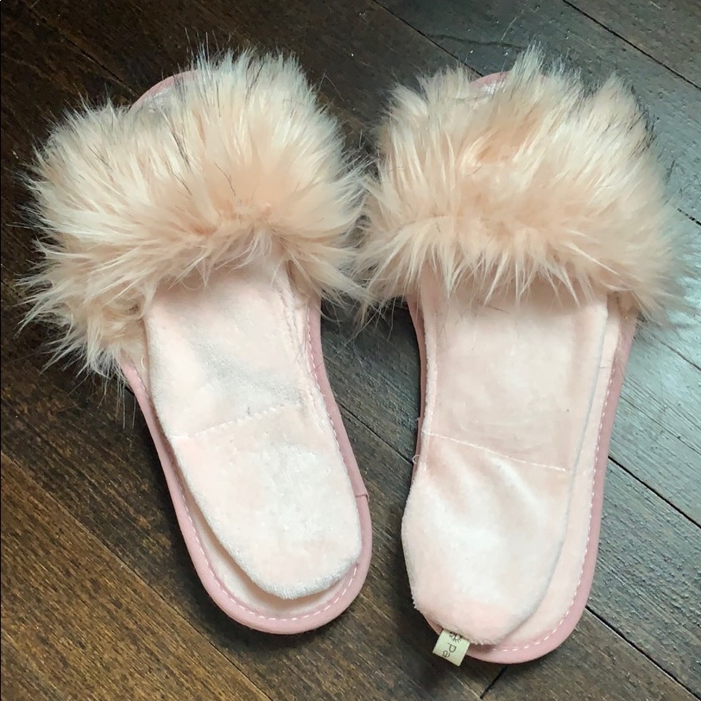 Fuzzy Slippers with Warming Insoles